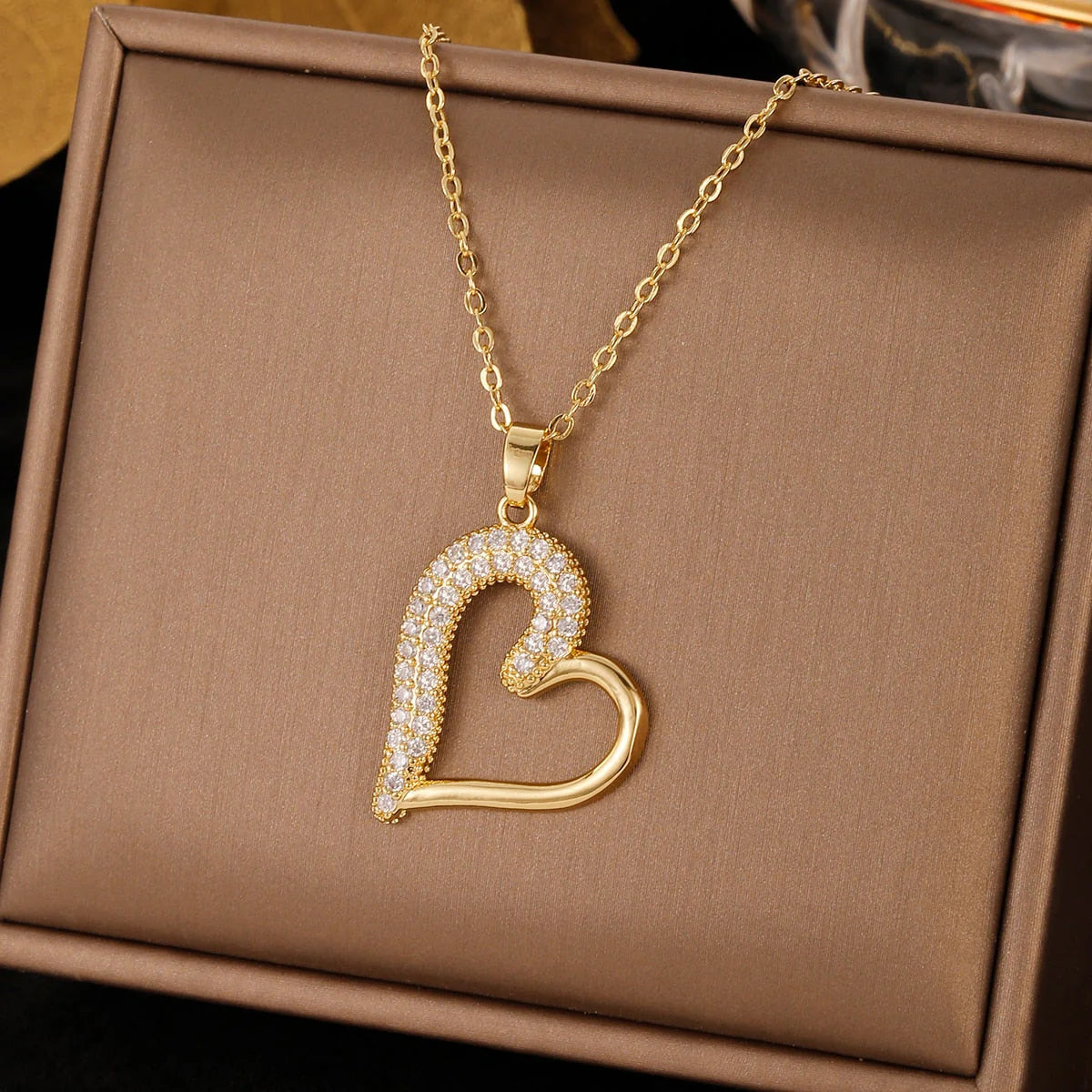 Elegant Curved Heart Pendant Necklace